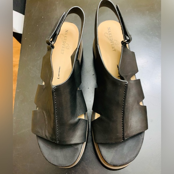 Shoes - NAKED FEET LEATHER WEDGE SANDALS